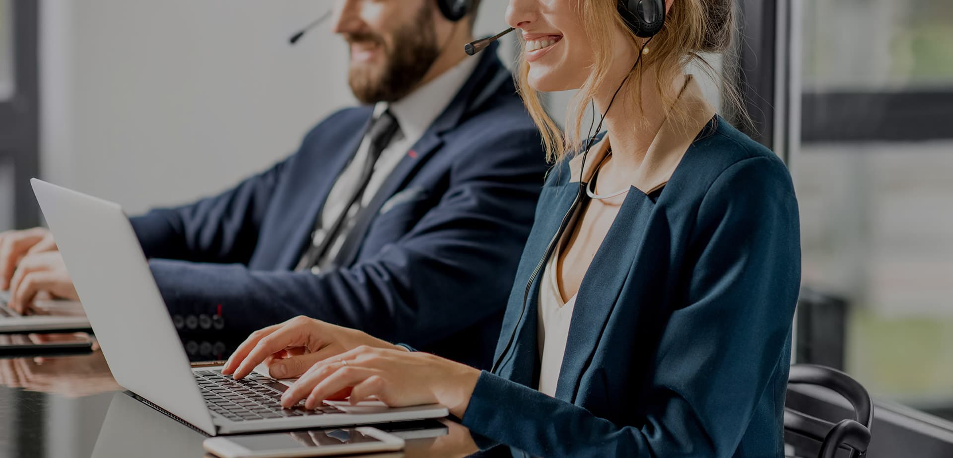 Dukungan layanan pra-penjualan dan purna jual